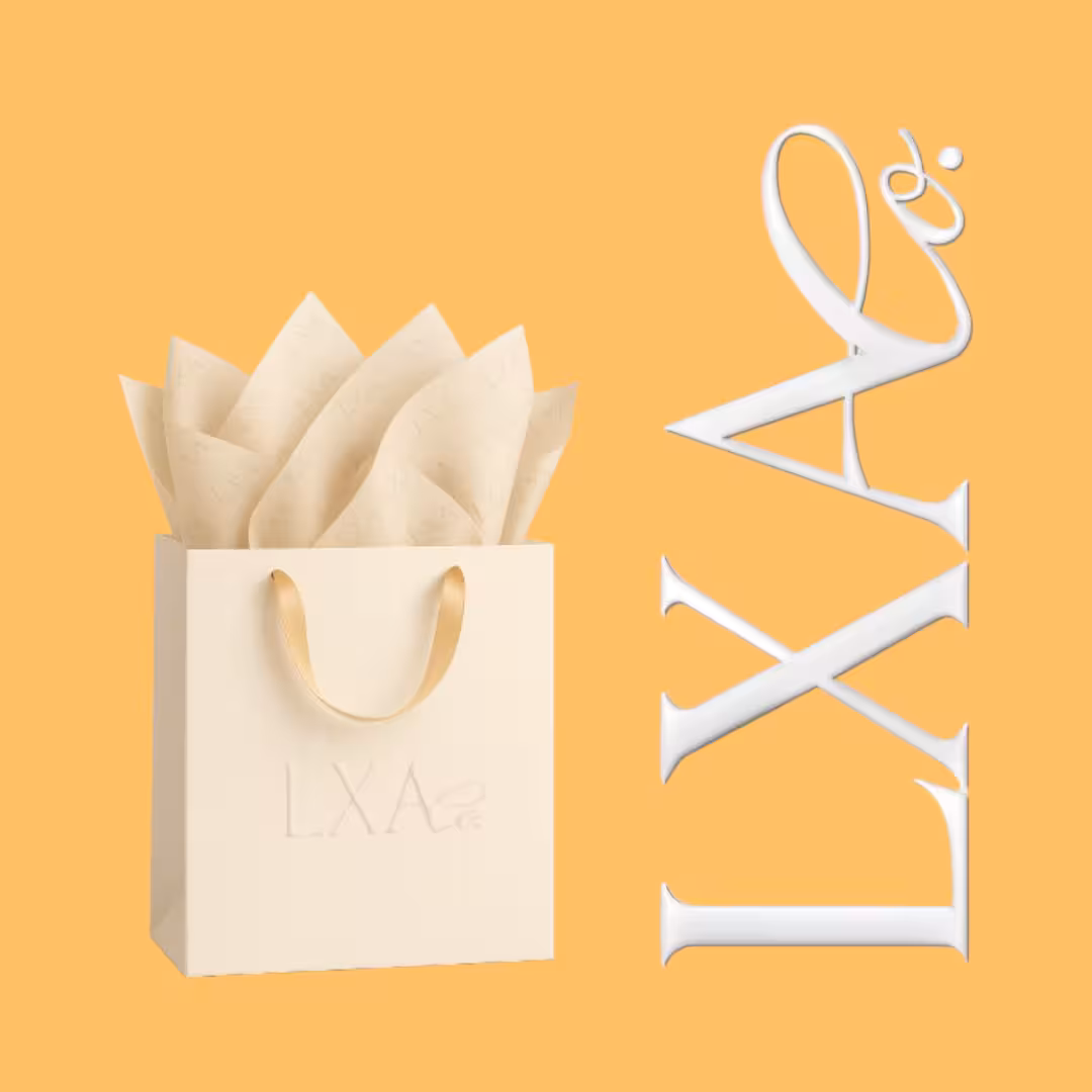 Branding portfolio item by Apptalyst, consisting of a logo design and it’s mockup over a hand bag.